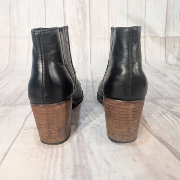 Wolverine 1000 Mile W00844 Women 7.5 Black Leather Block Heel Ankle Bootie Boot - Picture 4 of 10